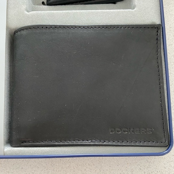 NEW IN BOX Dockers wallet and money clip - Picture 5 of 8